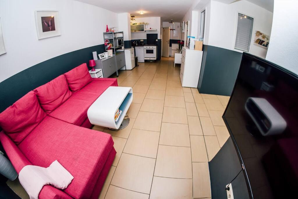 Sunny Apartment At Rostock - Pink Dış mekan fotoğraf
