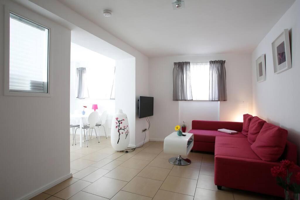 Sunny Apartment At Rostock - Pink Dış mekan fotoğraf