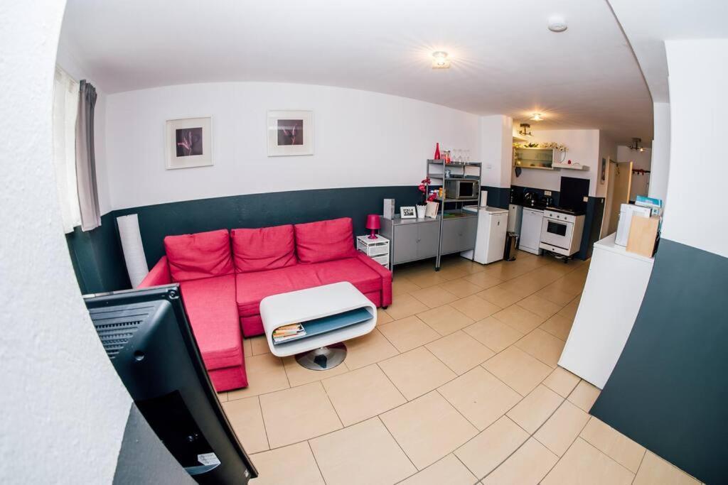 Apartment At Rostock - Pink Dış mekan fotoğraf